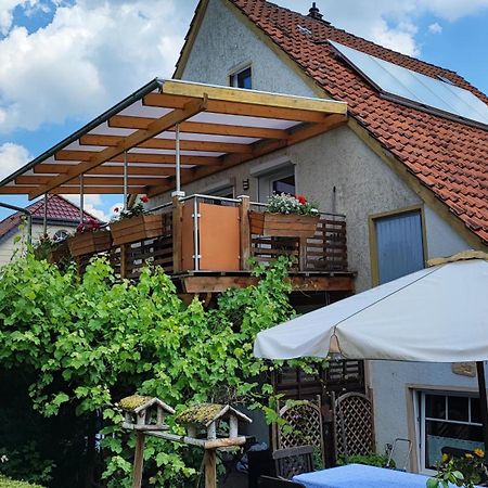 Farbenfrohe Ferienwohnung Detmold Exterior foto