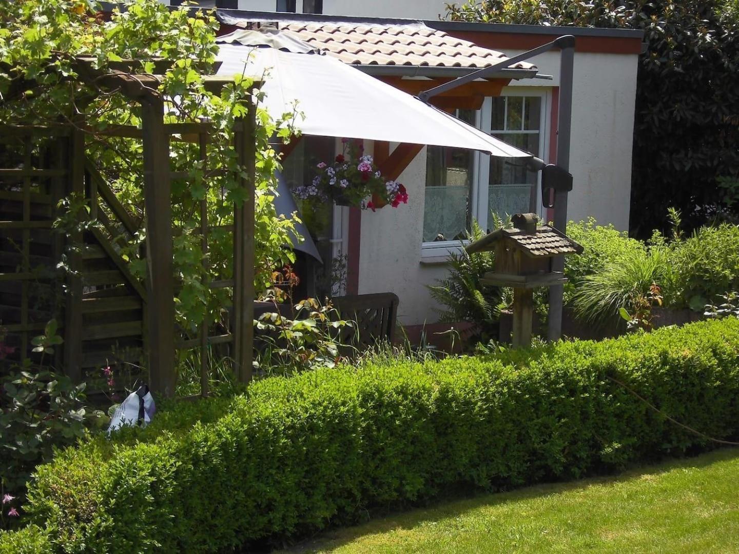 Farbenfrohe Ferienwohnung Detmold Exterior foto